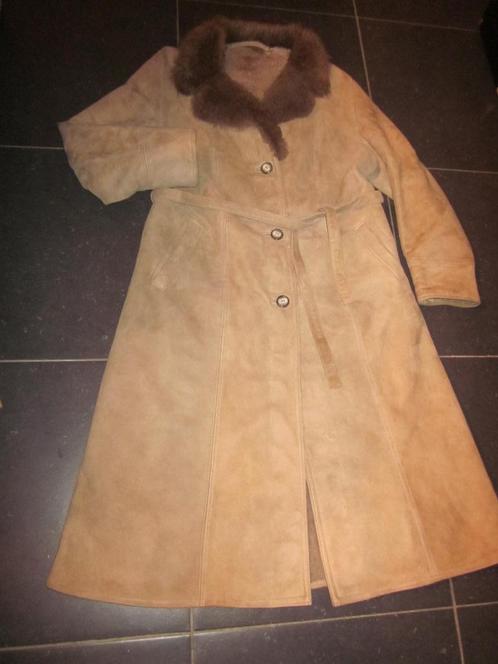 Manteau femme en cuir inversé, Vêtements | Femmes, Vestes | Hiver, Comme neuf, Taille 42/44 (L), Enlèvement ou Envoi