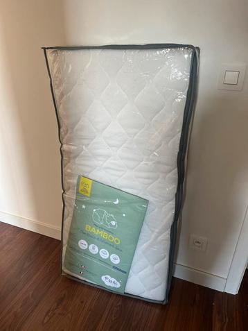 Baby matras (nieuw)  beschikbaar voor biedingen