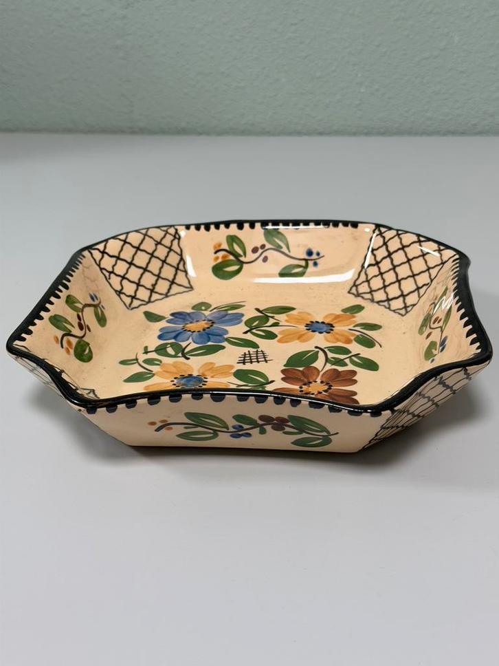 Bol en poterie vintage peint à la main A Mertens Jamioulx, Antiquités & Art, Antiquités | Plateaux, Enlèvement ou Envoi