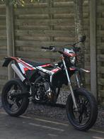 Beta RR 50 Motard in nieuwstaat met slechts 3500 km, Ophalen, 6 versnellingen, 50 cc, Klasse B (45 km/u)