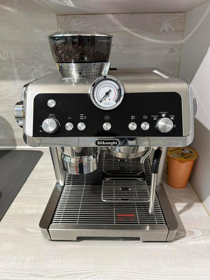 De’Longhi La Specialista, Electroménager, Cafetières, Comme neuf, Café moulu, Café en grains, Cafetière, 4 à 10 tasses, Réservoir d'eau amovible