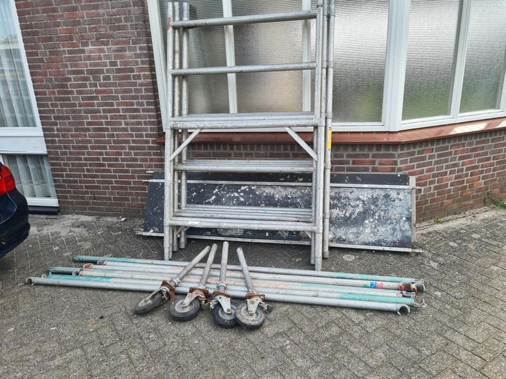 Rolsteiger werkhoogte 6,2 meter, Doe-het-zelf en Bouw, Steigers, Gebruikt, Rolsteiger of Kamersteiger, 2 tot 5 meter, Ophalen