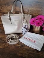 Guess handtas, Handtassen en Accessoires, Tassen | Damestassen, Ophalen of Verzenden, Zo goed als nieuw, Beige, Handtas