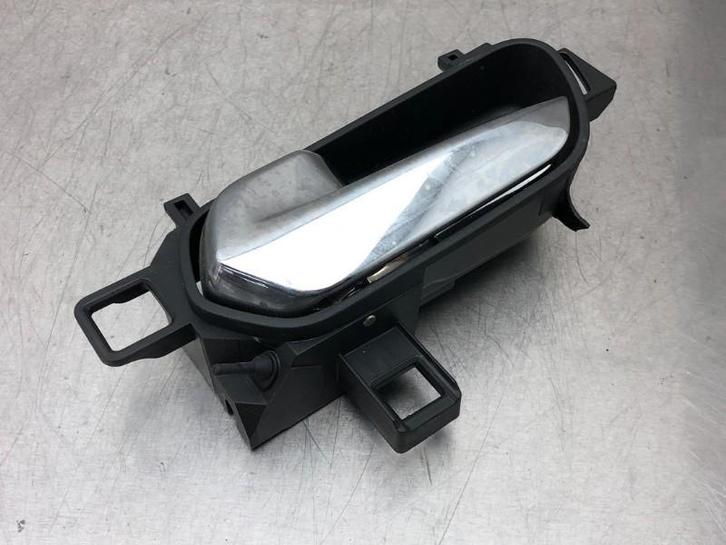 PORTIERGREEP BUITEN LINKS VOOR Nissan Micra (K14), Auto-onderdelen, Carrosserie, Nissan, Voor, Links, Gebruikt