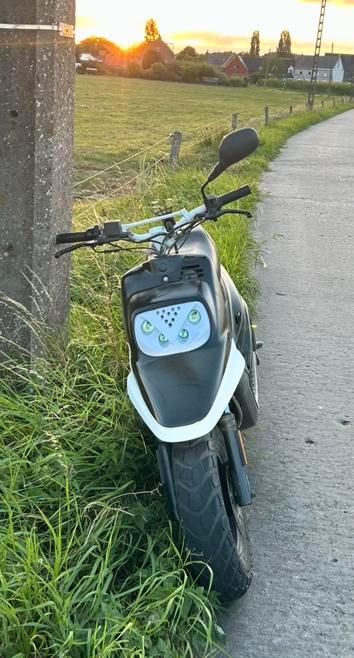 Mbk booster a klasse, Fietsen en Brommers, Scooters | Yamaha, Gebruikt, Overige modellen, Klasse A (25 km/u), Tweetakt, Ophalen