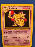 Kadabra 46/130 - Base Set 2, Hobby en Vrije tijd, Verzamelkaartspellen | Pokémon, Verzenden, Zo goed als nieuw
