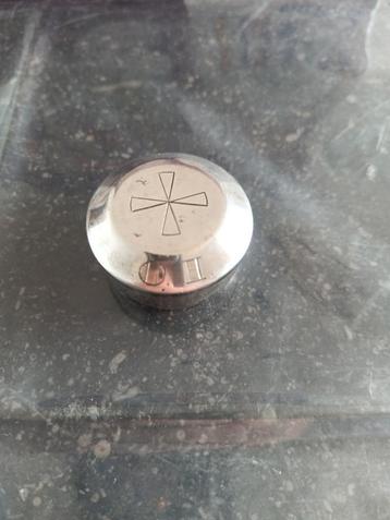 metalen hostie doosje  beschikbaar voor biedingen