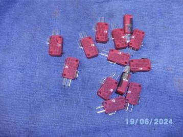 Microschakelaar Microswitch beschikbaar voor biedingen