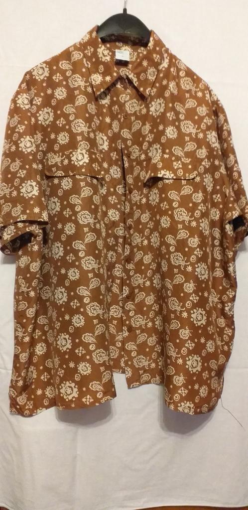 bruin zijden hemd met beige patronen 52, Kleding | Heren, Overhemden, Zo goed als nieuw, Beige, Ophalen of Verzenden