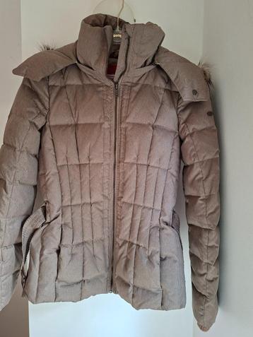 Esprit winterjas maat 36 of Xs beschikbaar voor biedingen