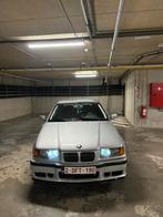 E36 316i automaat laag in tax-verz, Auto's, BMW, Zwart, 1600 cc, Particulier, Zilver of Grijs