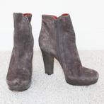 Très belles bottes en cuir Paco Gil s25 (Taille 40) €85, -, Vêtements | Femmes, Chaussures, Gris, Paco Gil, Comme neuf, Boots et Botinnes