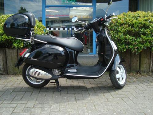vespa gts250, Fietsen en Brommers, Scooters | Vespa, Zo goed als nieuw, Benzine, Ophalen of Verzenden