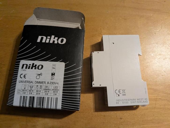 Niko dimmer type 330-00700 (geschikt voor LED), Doe-het-zelf en Bouw, Elektriciteit en Kabels, Nieuw, Overige typen, Ophalen of Verzenden