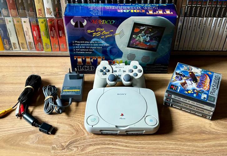 Playstation 1 / PSone + LCD Monitor en Games!, Games en Spelcomputers, Spelcomputers | Sony PlayStation 1, Gebruikt, Met 1 controller
