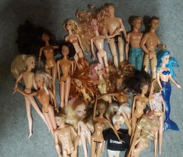 Stel Barbie poppen beschikbaar voor biedingen