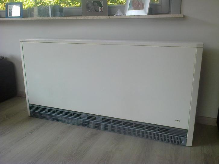 AEG HERSTELLINGEN ACCUMULATIE + VLOERVERWARMING, Doe-het-zelf en Bouw, Verwarming en Radiatoren, Zo goed als nieuw, Radiator, 800 watt of meer