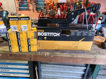 Bostitch Nietpistool en 11 st Bostitch Nietjes als nieuw beschikbaar voor biedingen