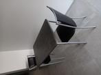 Keukentafel grijs zwart l=1m br 60cm  h 75m.stoelen 2, Huis en Inrichting, Woonaccessoires | Krantenbakken en Lectuurbakken, Ophalen