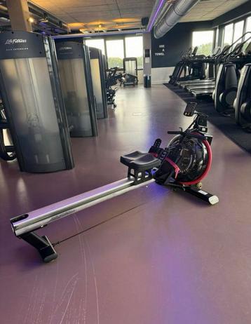 Lifefitness roeitrainer GX (nieuwprijs €1850,00)