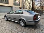 Skoda Octavia automatique 2007 essence 130. 000 KM EURO 4, Achat, Carnet d'entretien, 5 portes, Automatique