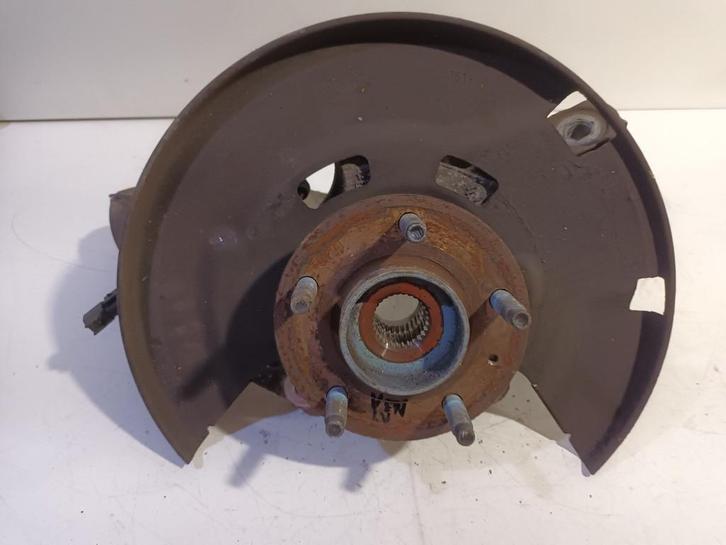 WIELNAAF LINKS VOOR Opel Astra J GTC (PD2 / PF2), Auto-onderdelen, Remmen en Aandrijving, Opel, Gebruikt