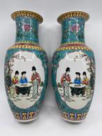 Koppel authentieke Chinese vazen in porselein met stempel, Ophalen of Verzenden