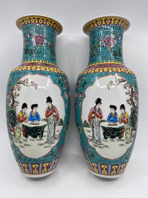 Koppel authentieke Chinese vazen in porselein met stempel, Antiek en Kunst, Antiek | Vazen, Ophalen of Verzenden