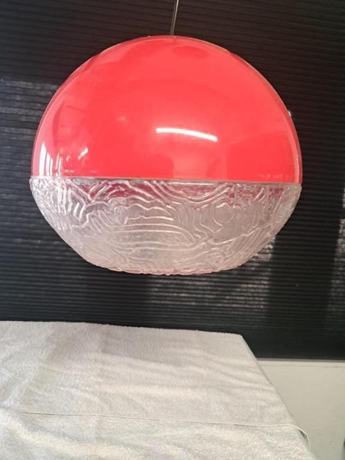 Vintage jaren 70 hanglamp, kunststof oranje bol hanglamp, Huis en Inrichting, Lampen | Hanglampen, Zo goed als nieuw, Kunststof
