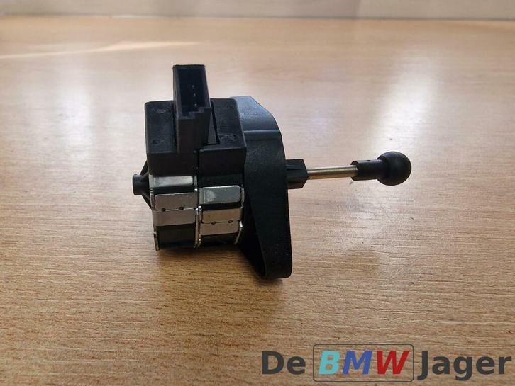 Koplamp hoogteverstelling motor BMW E60 E39 E92 67168352206, Auto-onderdelen, Verlichting, BMW, Gebruikt, Ophalen of Verzenden
