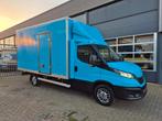 Iveco Daily 35S18 3.0D Koffer/ Xenon/ Airco (bj 2022), Auto's, 4 deurs, 4 cilinders, Iveco, Blauw