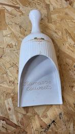 Ramasse‑couverts en céramique blanche, Enlèvement