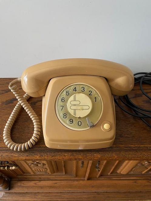 Platenspeler RTT 72 1970 schijftelefoon, Verzamelen, Telefoonkaarten, Ophalen of Verzenden