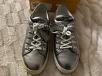 Sneakers Tods 38,5, Ophalen of Verzenden, Zo goed als nieuw, Grijs, Sneakers