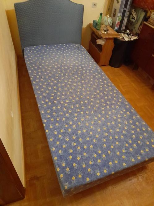 Comfortabele en ondersteunende bedbodem, Huis en Inrichting, Slaapkamer | Bedden, Gebruikt