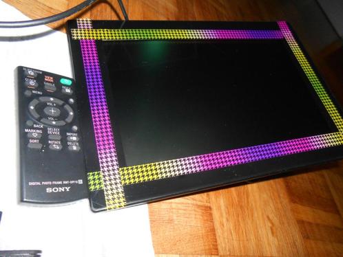 cadre photo Sony, 20X25cm, avec chargeur et télécommande, TV, Hi-fi & Vidéo, Photo | Cadres photo, Utilisé, Enlèvement