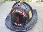 Amerikaanse leren brandweerhelm, zwaar gebruikt achter kapot, Ophalen of Verzenden