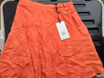 Oranje rok maat XS Nieuw beschikbaar voor biedingen
