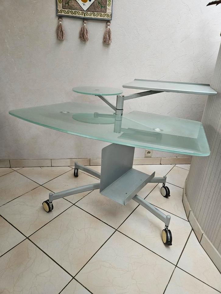 Bureau ordinateur en verre, Maison & Meubles, Tables | Tables de salon, Utilisé, 50 à 75 cm, 100 à 150 cm, 50 à 100 cm, Autres formes