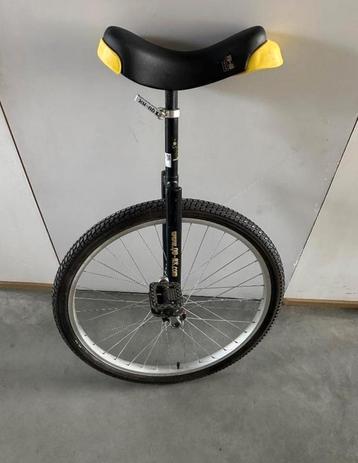 Eenwieler 26 inch quax zwart beschikbaar voor biedingen