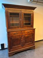 Kersenhouten kast, Ophalen