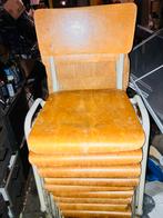 Vintage houten schoolstoelen en stapelstoelen, Enlèvement