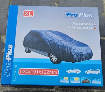 Autohoes beschikbaar voor biedingen