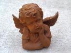 Standbeeld van een roestig gietijzeren engelenkop op de hand, Tuin en Terras, Tuinwanddecoratie, Ophalen, Nieuw