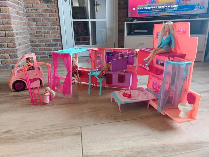 Barbie caravan en camper, Kinderen en Baby's, Speelgoed | Poppen, Gebruikt, Barbie, Ophalen of Verzenden