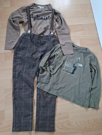 Ensemble pantalon à bretelle et 2 tee shirts T6ans beschikbaar voor biedingen