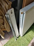 Radiator in goede staat zeer zwaar complet, Doe-het-zelf en Bouw, Verwarming en Radiatoren, Ophalen of Verzenden, Zo goed als nieuw