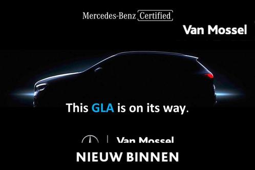 Mercedes-Benz GLA 180 Star Edition + PANO DAK + TREKHAAK + C, Auto's, Mercedes-Benz, Bedrijf, Te koop, GLA, Bluetooth, Centrale vergrendeling
