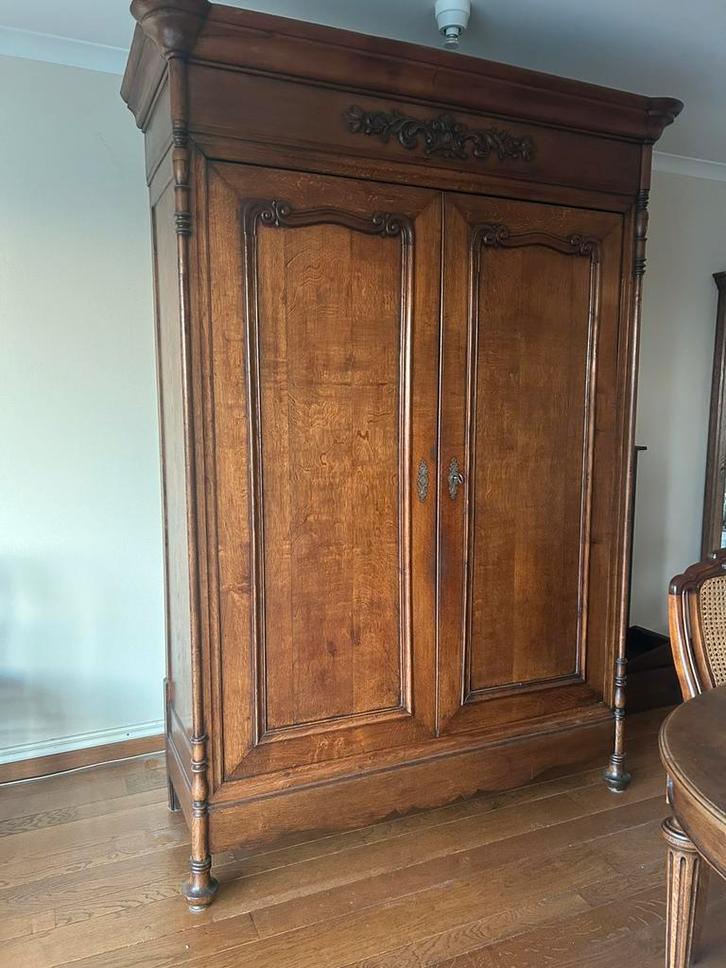 Antieke Franse linnenkast in Louis Philippe-stijl, Antiek en Kunst, Antiek | Meubels | Kasten, Ophalen