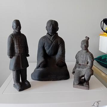 Zware boedha beelden beschikbaar voor biedingen